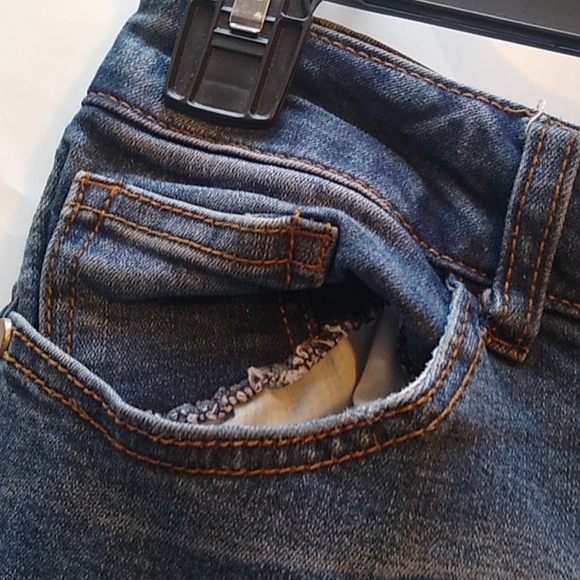 Alloy blue jeans black and white floral design - Picture 6 of 9